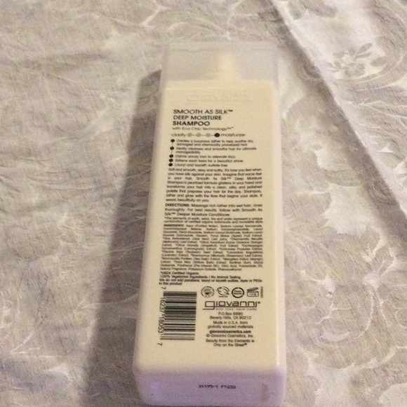 Giovanni Smooth as Silk Deep Moisture Shampoo 8.5 fl oz - Picture 2 of 2